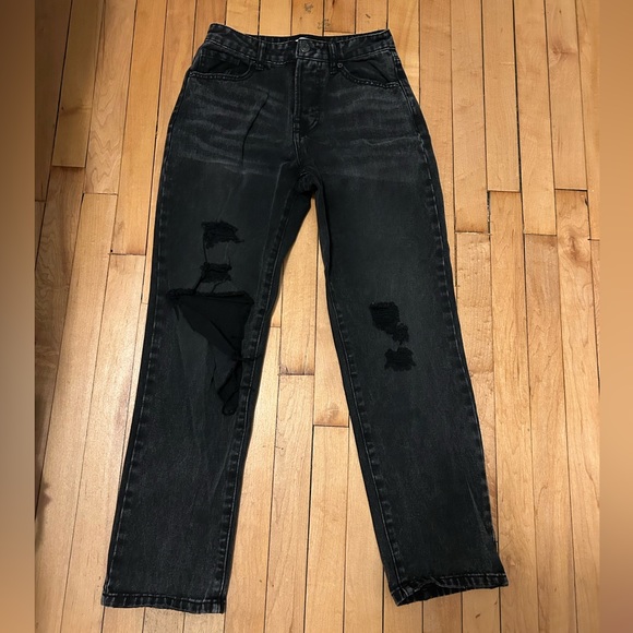 Forever 21 Black Ripped Jeans - Picture 2 of 4